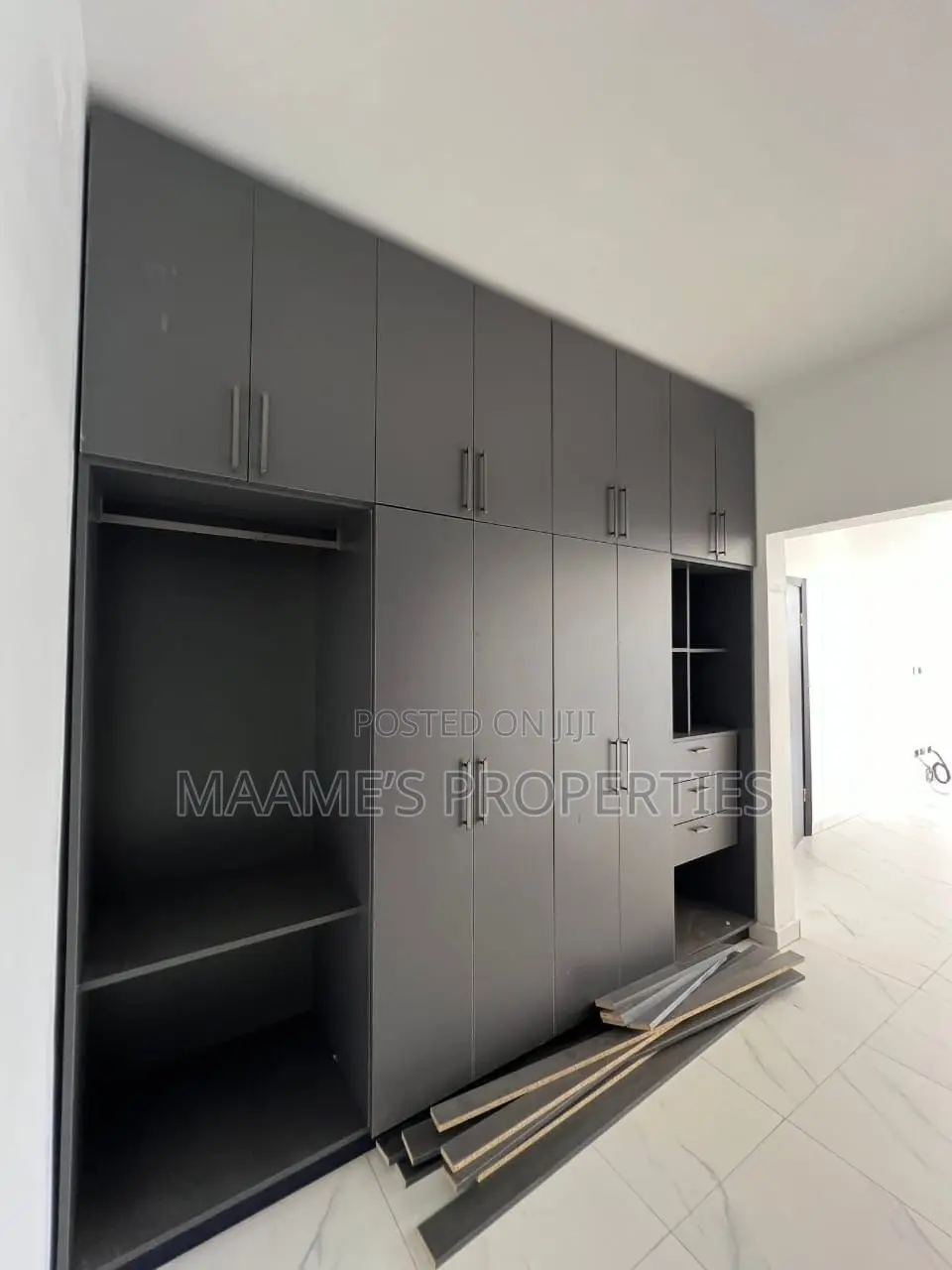 4bdrm Duplex in East Legon for sale