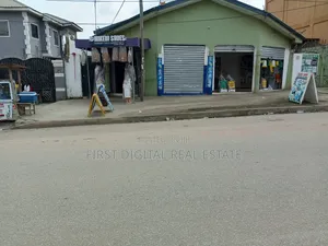 3 Bedroom 3 Stores Main Road Directly for Sale