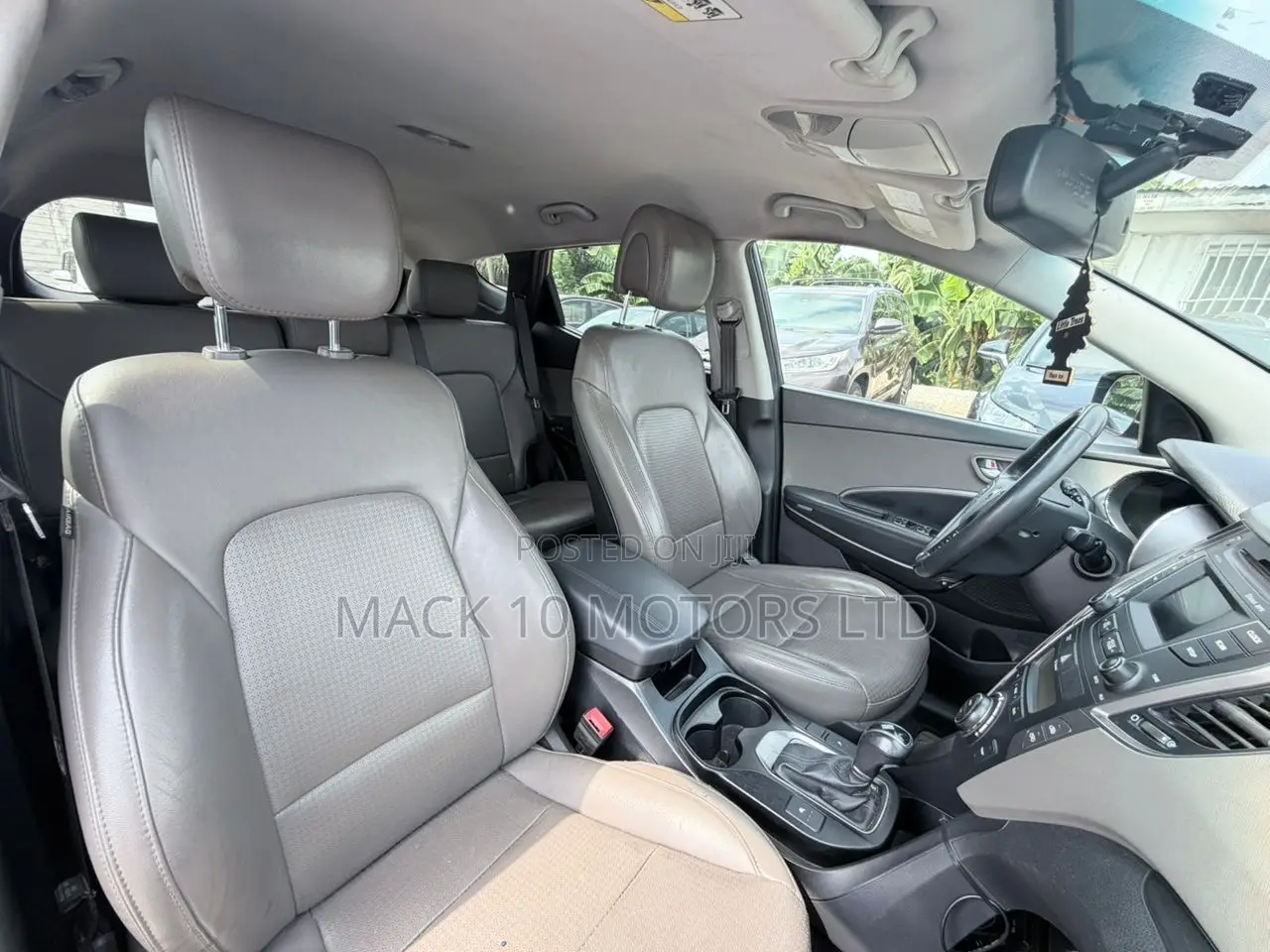 Hyundai Santa Fe SE AWD 2016 Gray