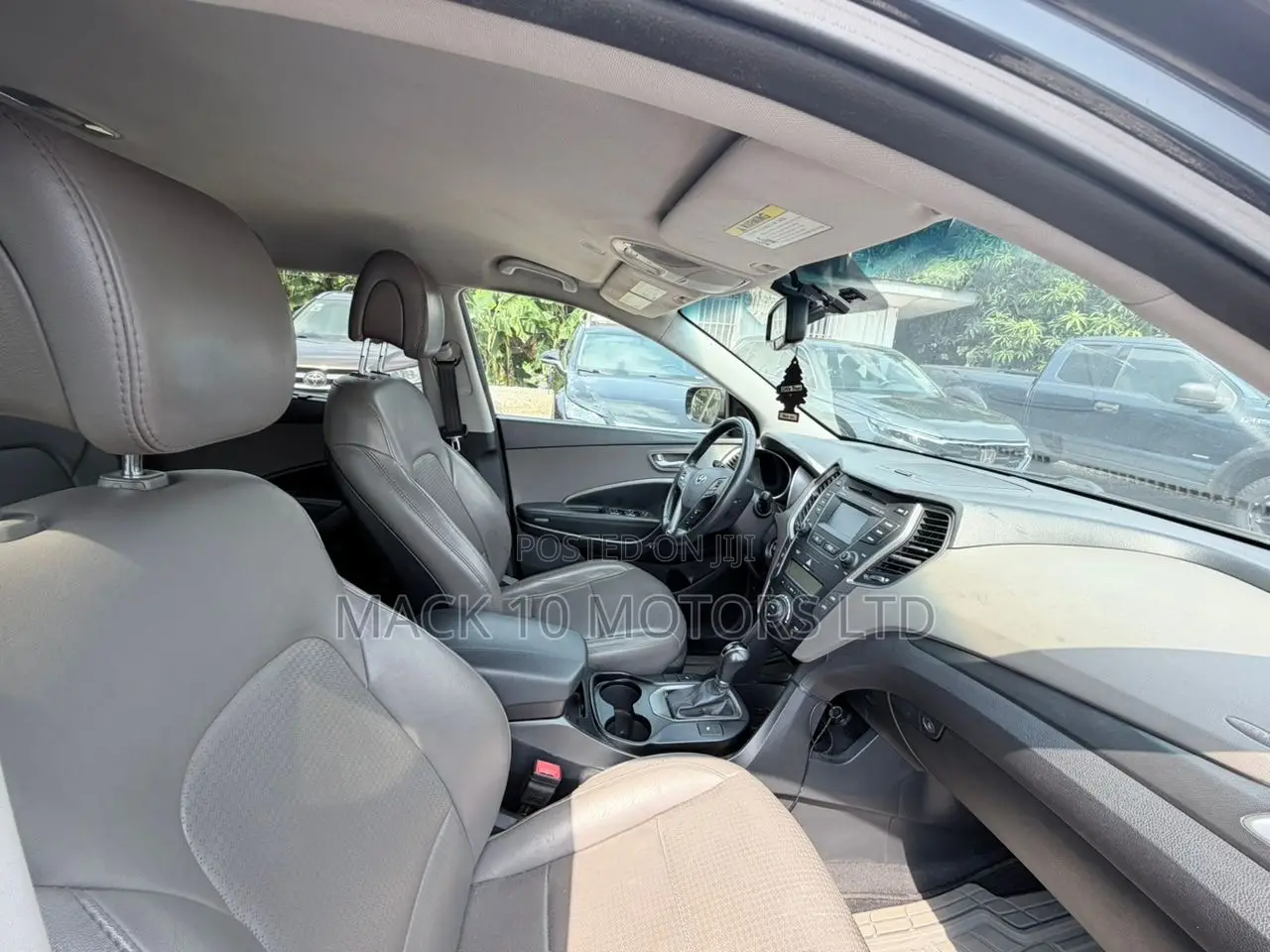 Hyundai Santa Fe SE AWD 2016 Gray