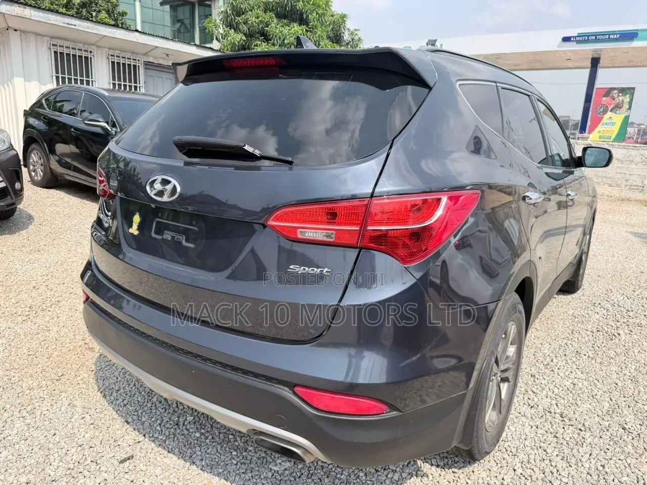 Hyundai Santa Fe SE AWD 2016 Gray