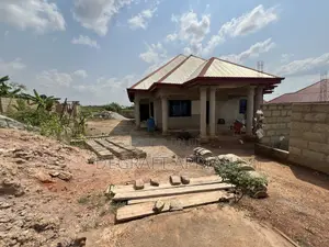 3bdrm House in Santasi Trede, Kumasi Metropolitan for sale