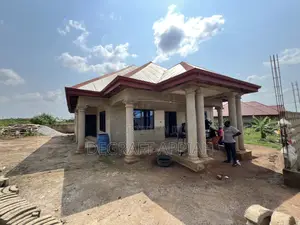 3bdrm House in Santasi Trede, Kumasi Metropolitan for sale