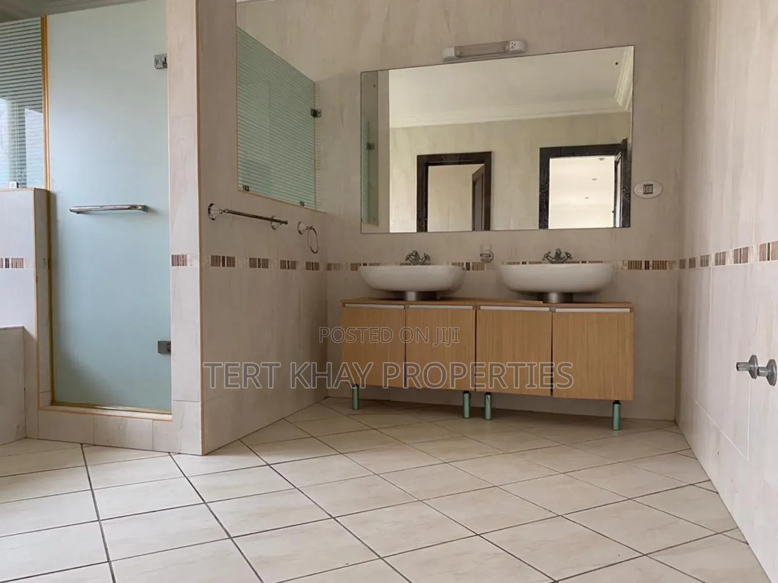 8bdrm House in Trassaco, East Legon for sale
