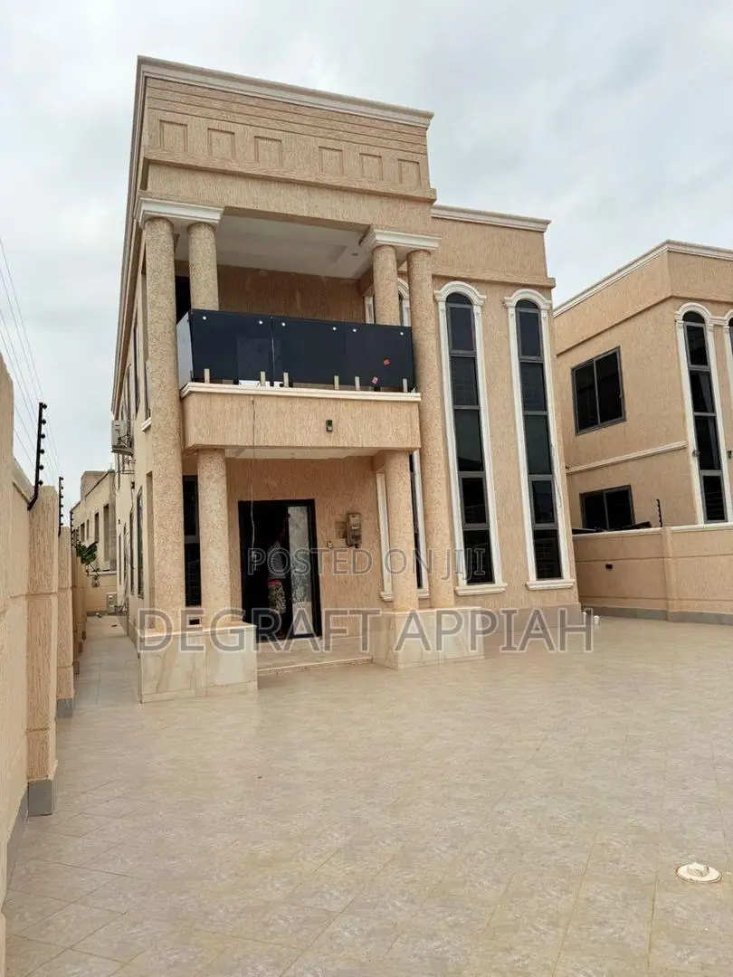 4bdrm Duplex in East Legon Hills, Accra Metropolitan for sale