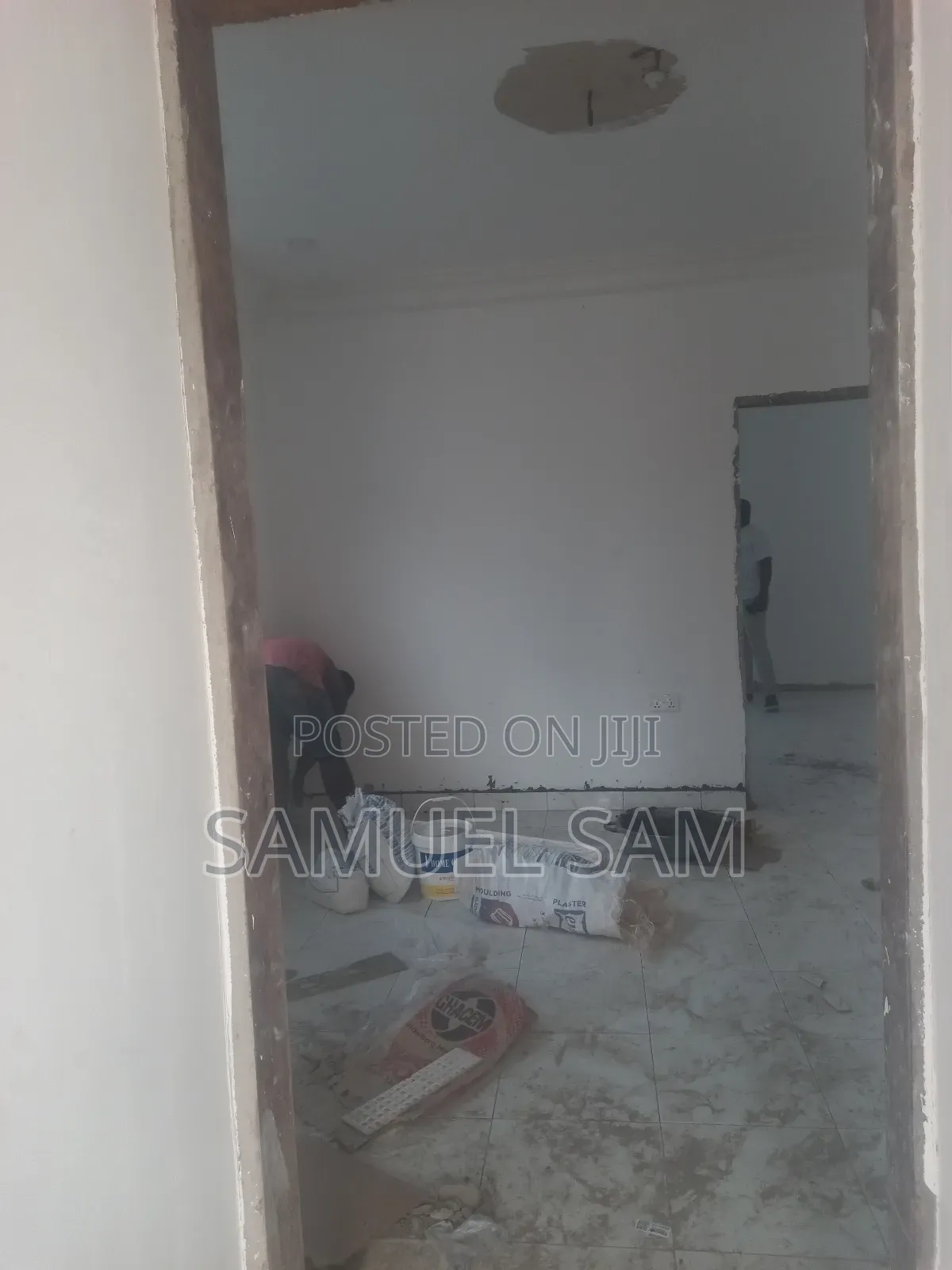 Newly Built Chamber and Hall for Rent at Barrier.