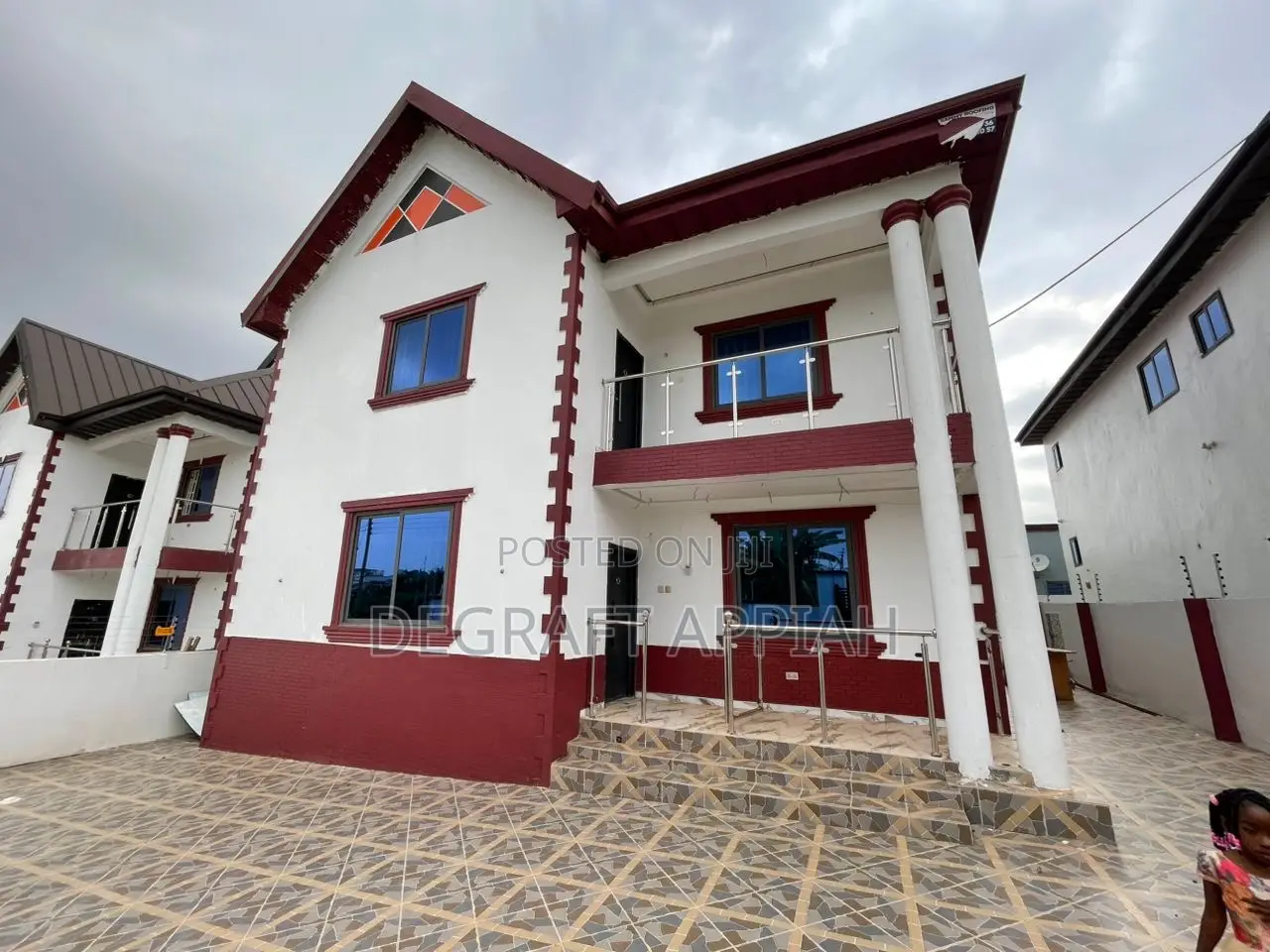 5bdrm House in Kronum Abuohia, Kumasi Metropolitan for sale