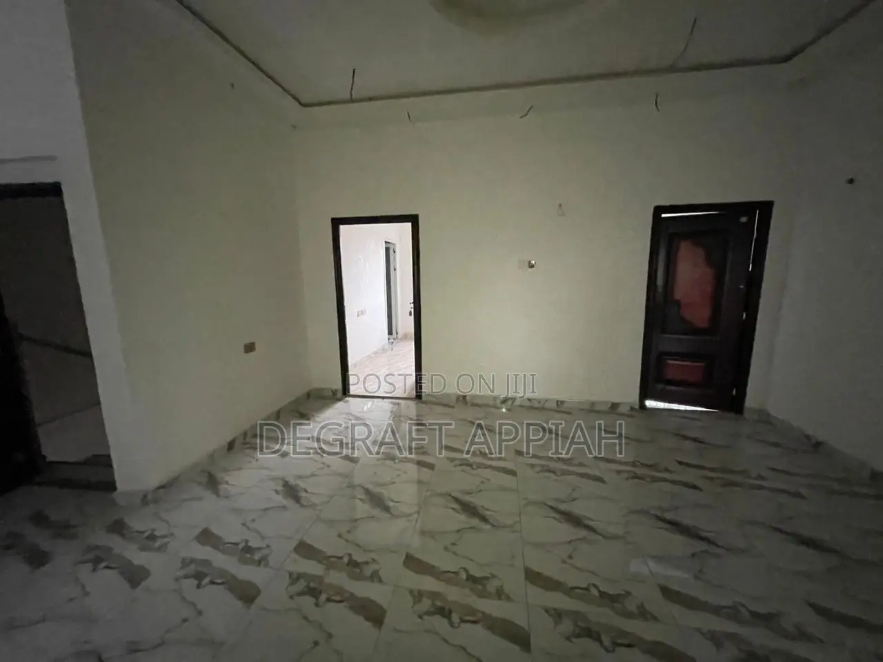5bdrm House in Kronum Abuohia, Kumasi Metropolitan for sale