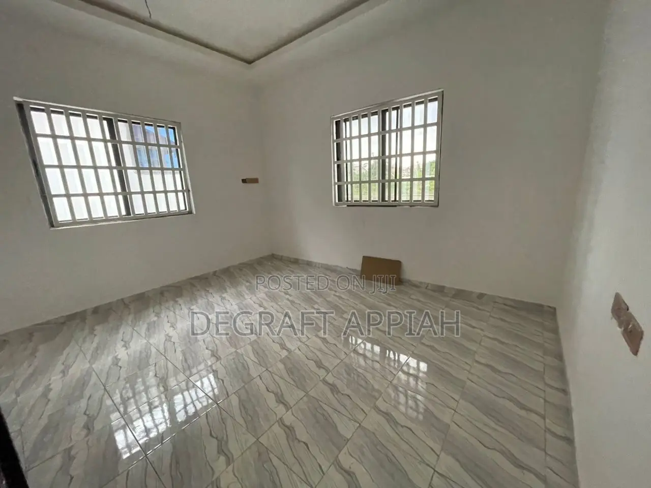 5bdrm House in Kronum Abuohia, Kumasi Metropolitan for sale