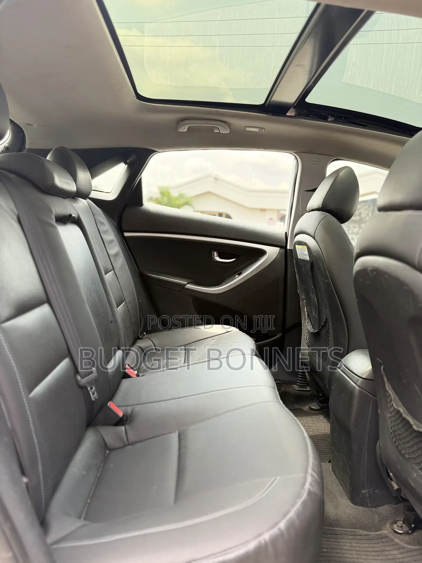 Hyundai Elantra Limited Sedan FWD (1.8L 4cyl 6A) 2016 White