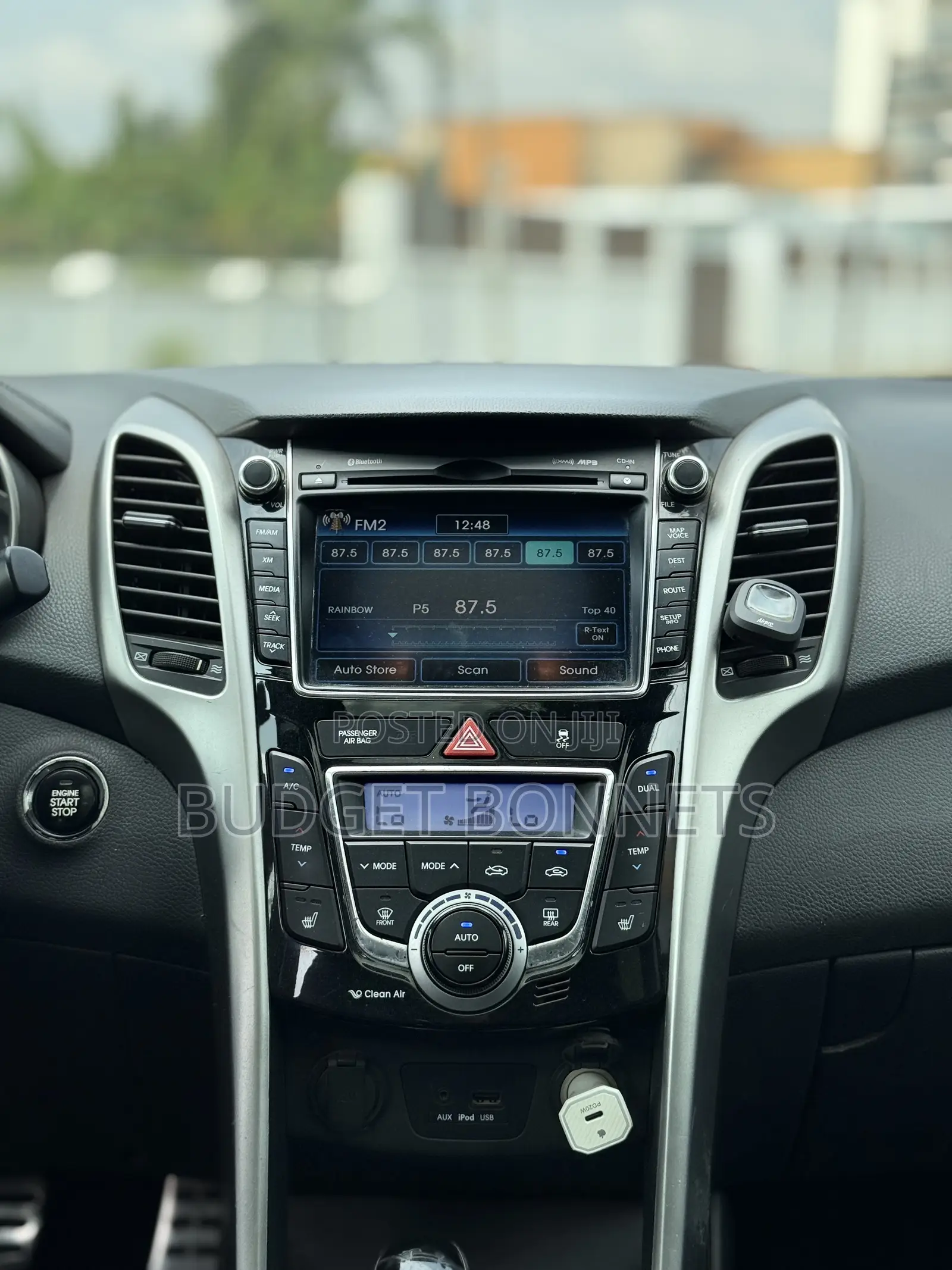 Hyundai Elantra Limited Sedan FWD (1.8L 4cyl 6A) 2016 White