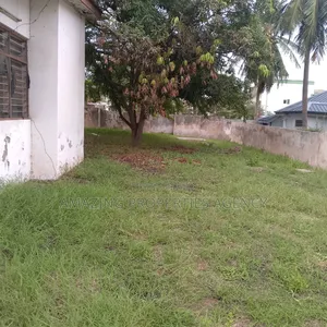 A. 1.28 Acres *Land Titled Certificate Madina