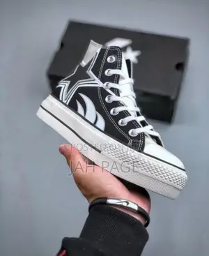 Chuck Taylor Converse Sneakers