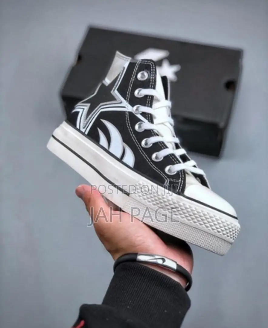 Chuck Taylor Converse Sneakers