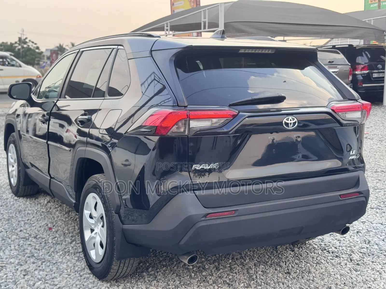 Toyota RAV4 LE AWD 2020 Black