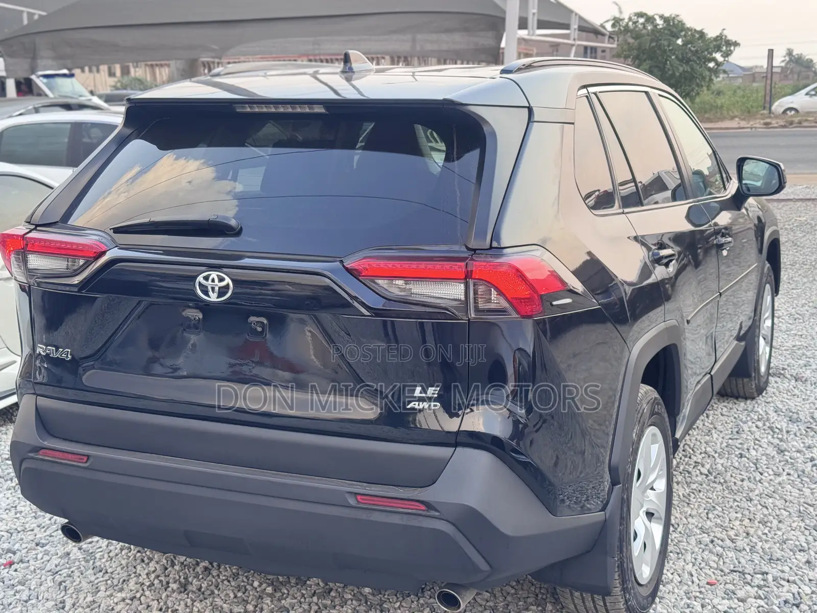 Toyota RAV4 LE AWD 2020 Black