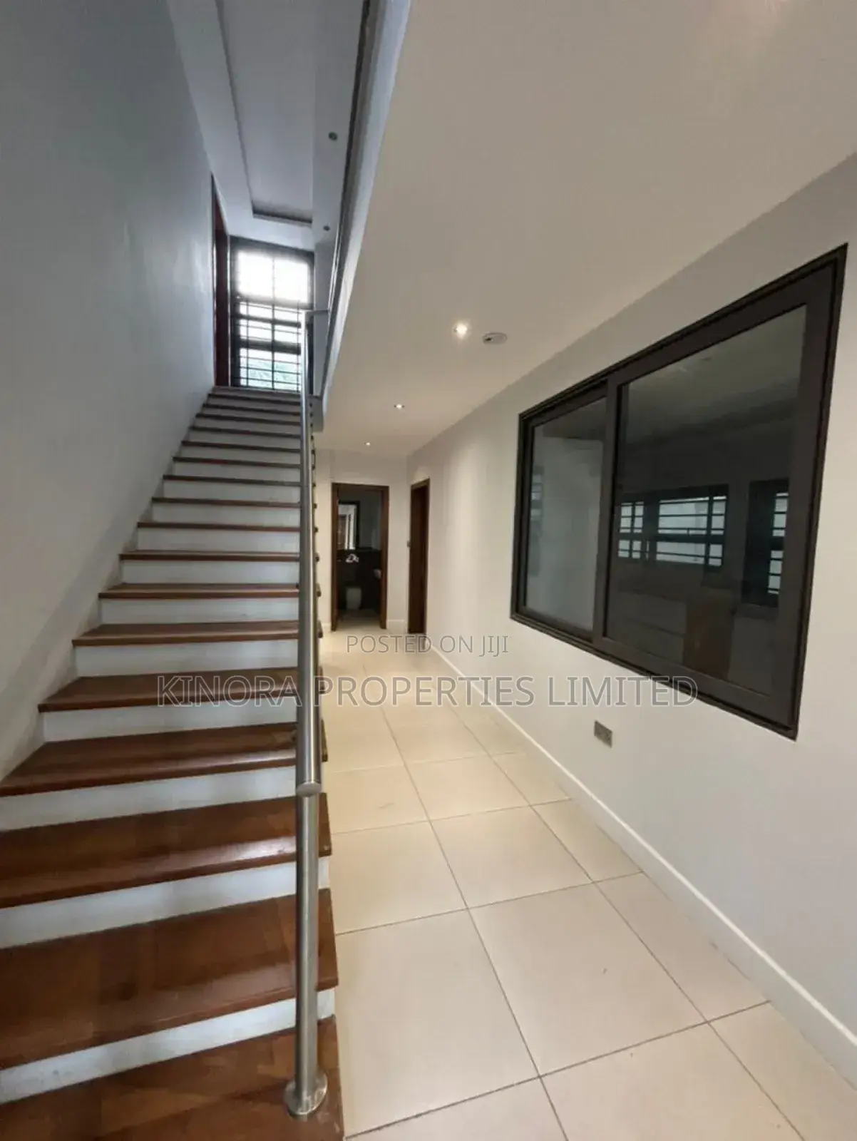 4bdrm Duplex in East Airport for sale
