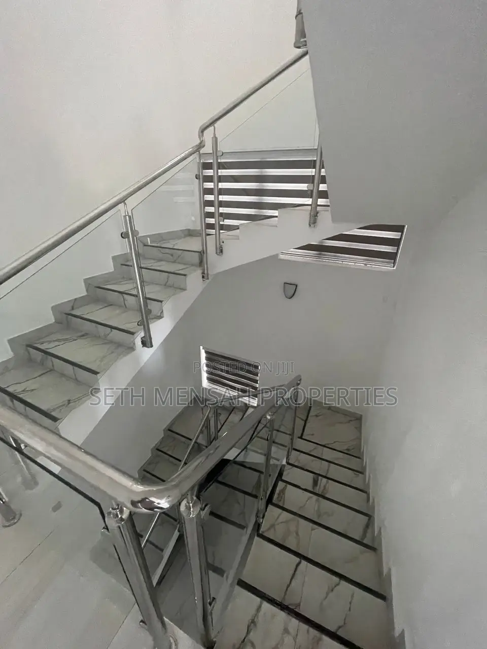 Furnished 4bdrm House in Skm, Labone SHS Area for rent