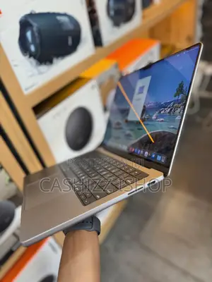 Laptop Apple MacBook Pro 2023 M3 14-Inch 8GB Apple M3 SSD 512GB