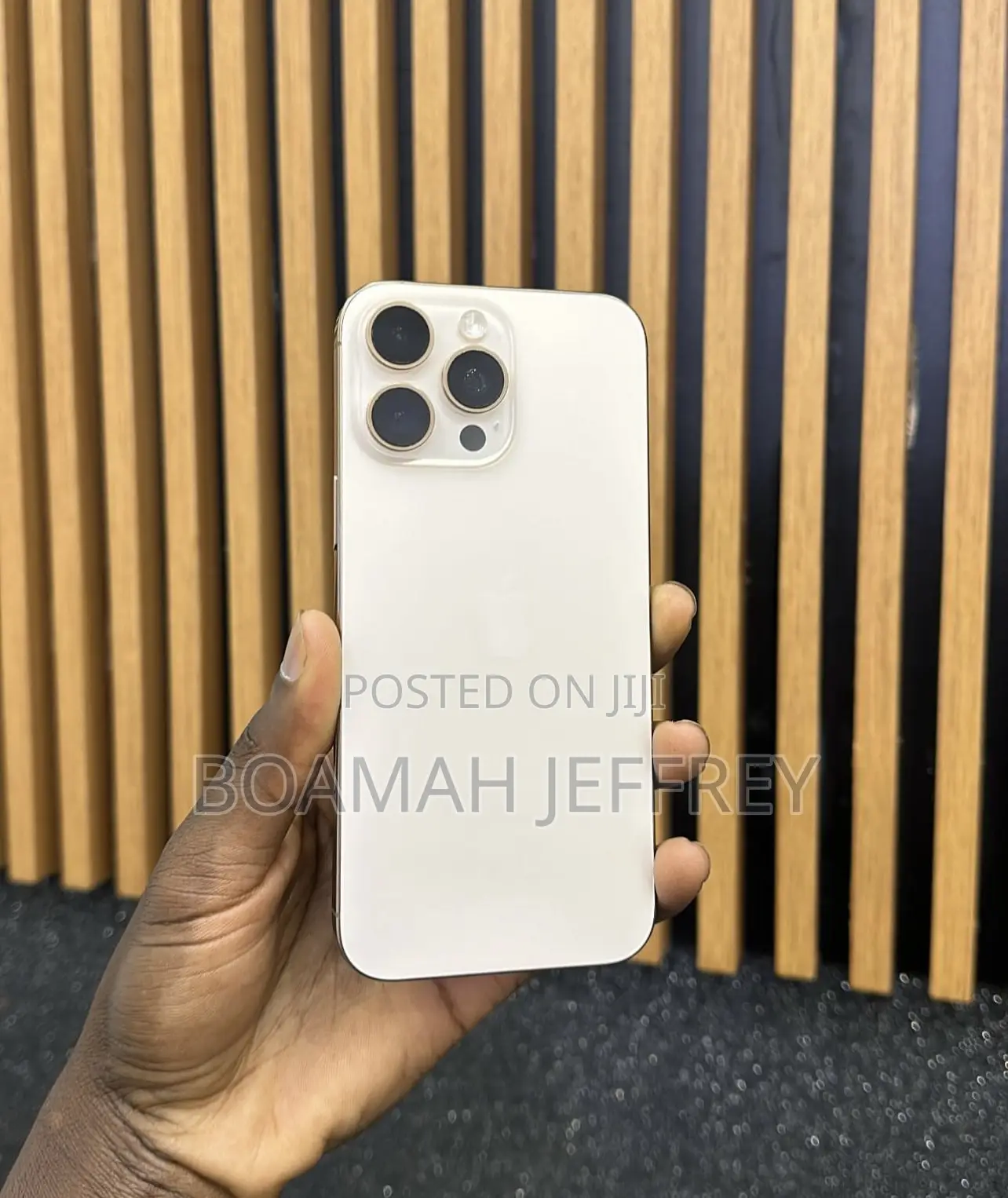 Apple iPhone 16 Pro Max 512 GB Gold