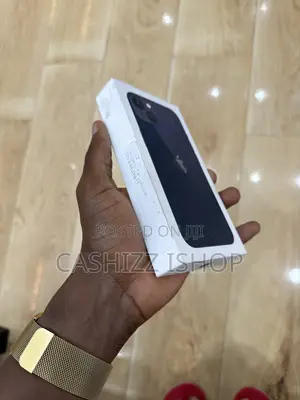 New Apple iPhone 13 128 GB Black