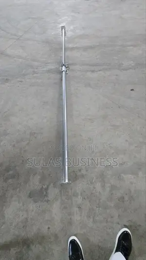 Adjustable Props for Concrete Casting