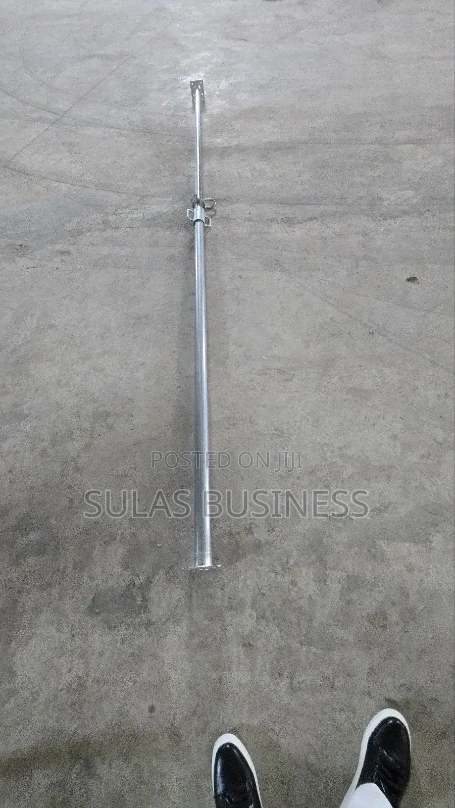 Adjustable Props for Concrete Casting