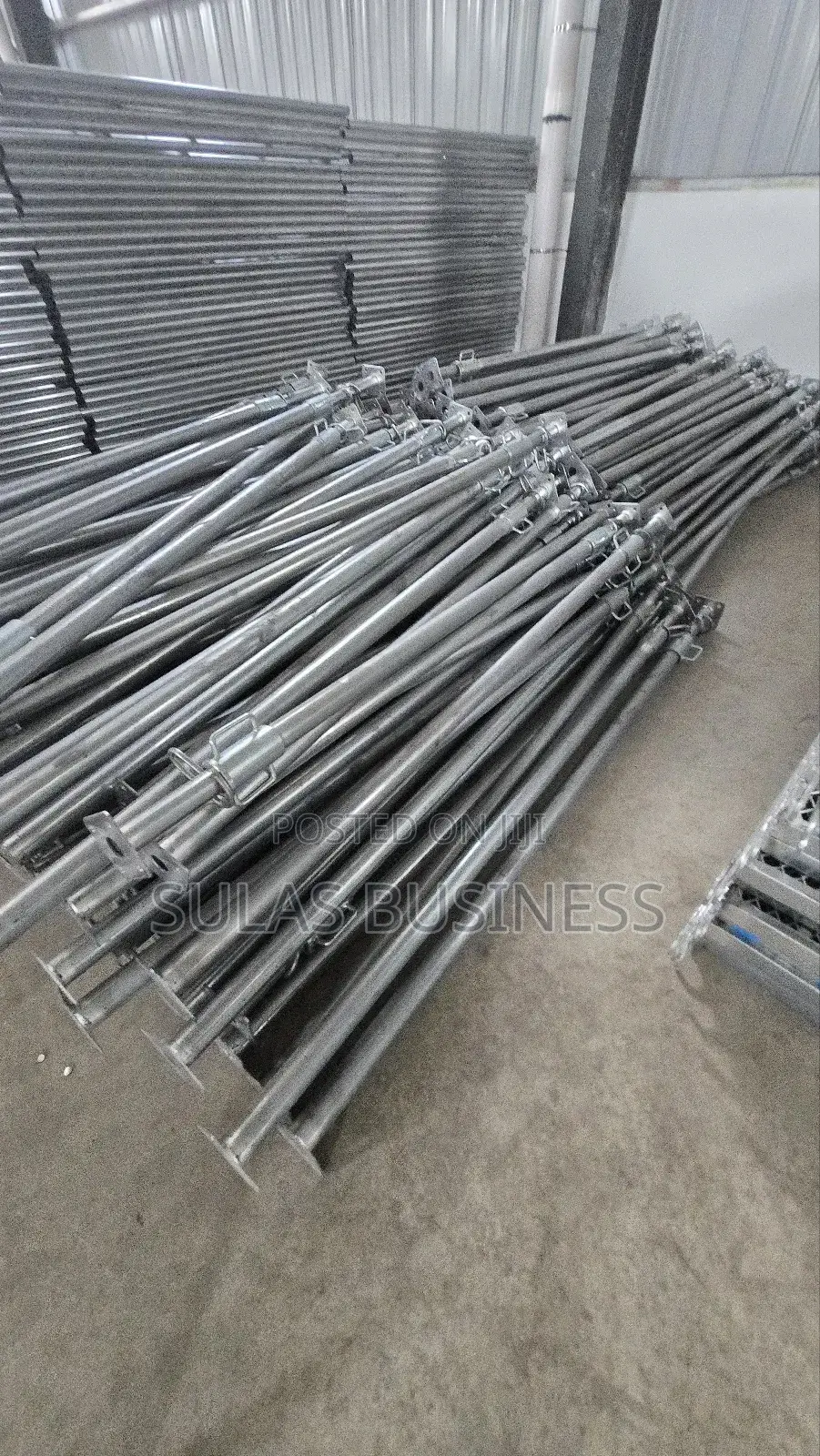 Adjustable Props for Concrete Casting