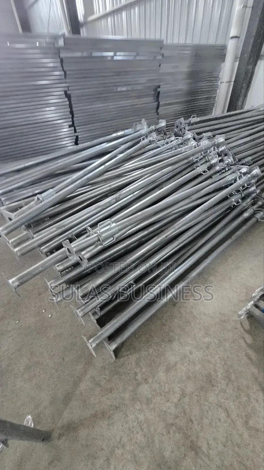 Adjustable Props for Concrete Casting