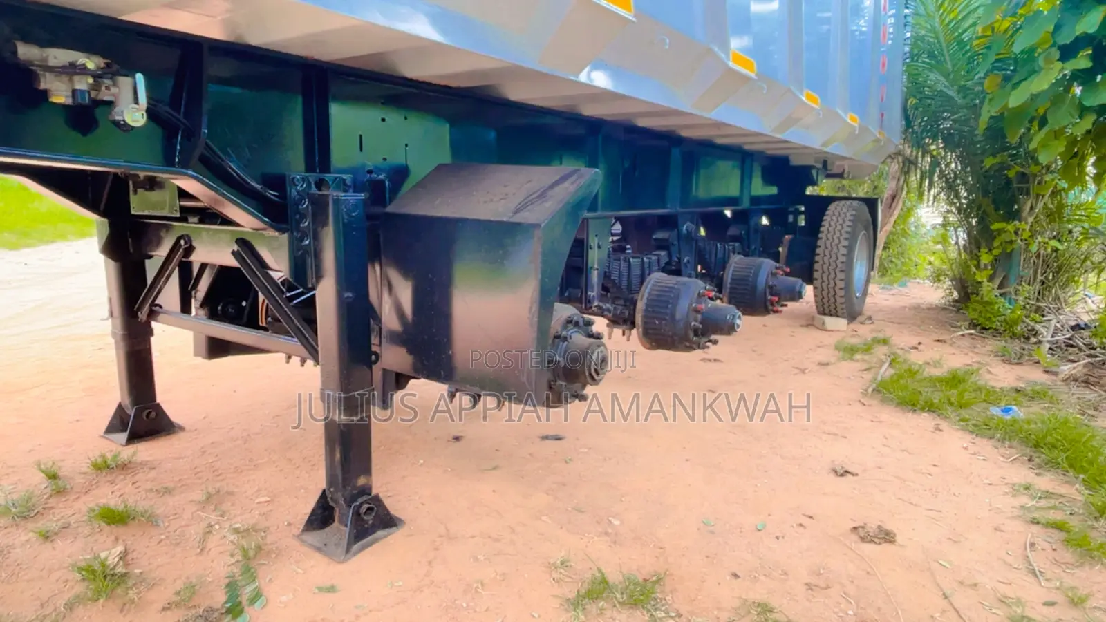 Mammut Tipping Trailer