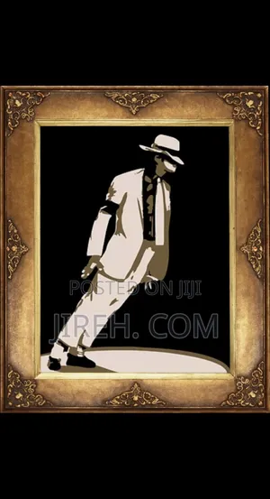 Silhouette Frame Deco