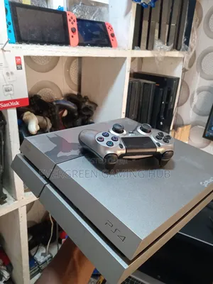 Customised Ps4 Standard Jailbreak With 17 Games