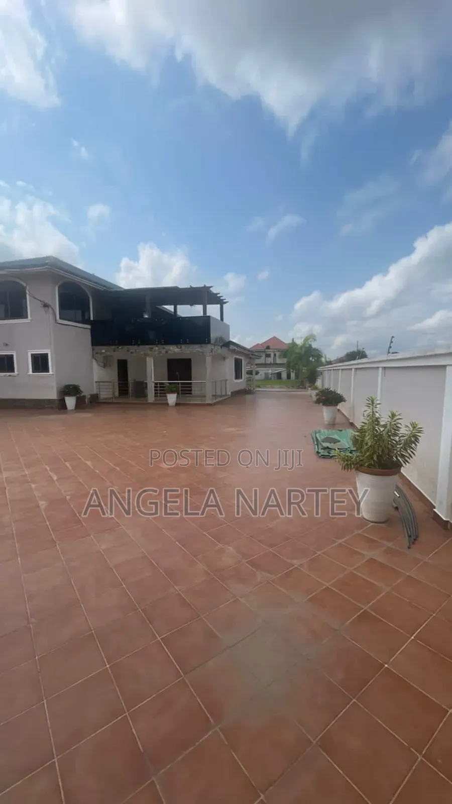 5bdrm Mansion in Kasoa for sale