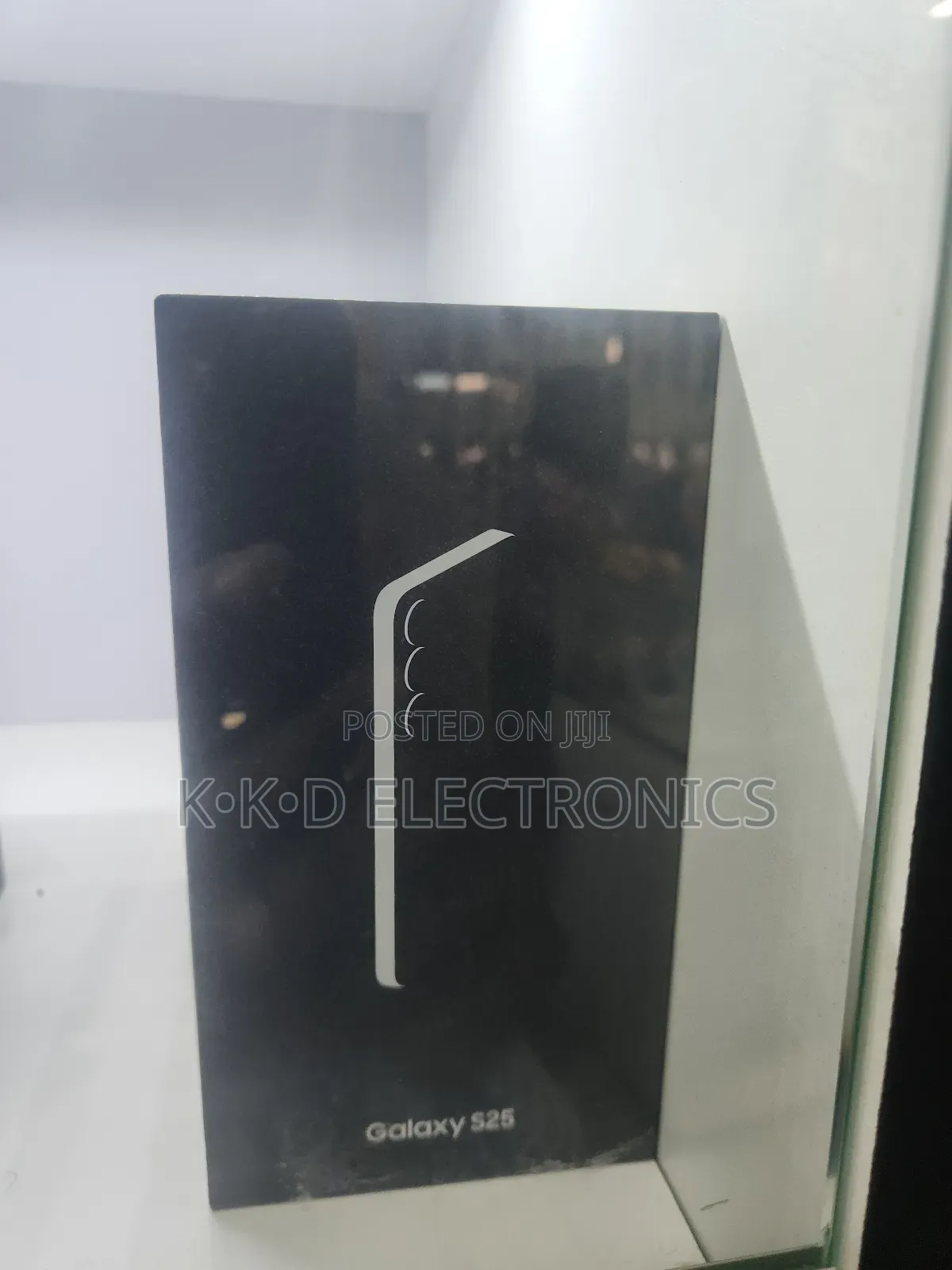 New Samsung Galaxy S25 128 GB Black