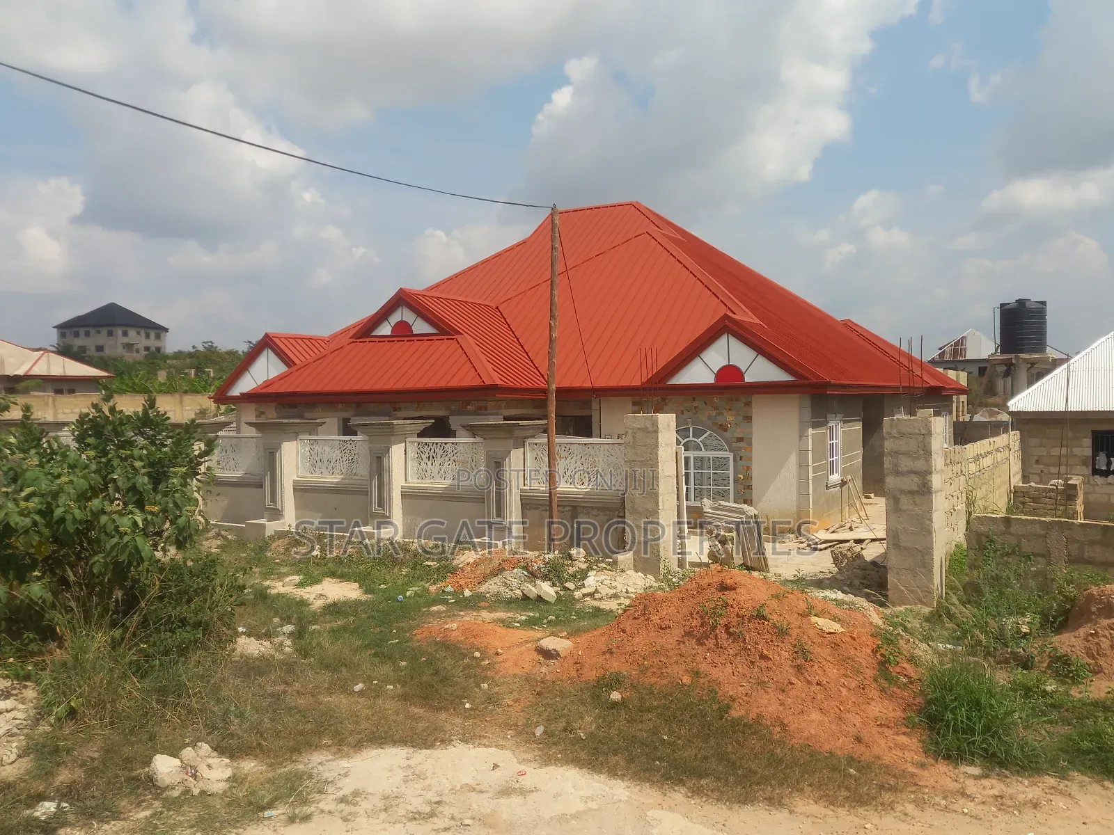 Furnished 8bdrm House in Atonsu Esereso, Kumasi Metropolitan for sale