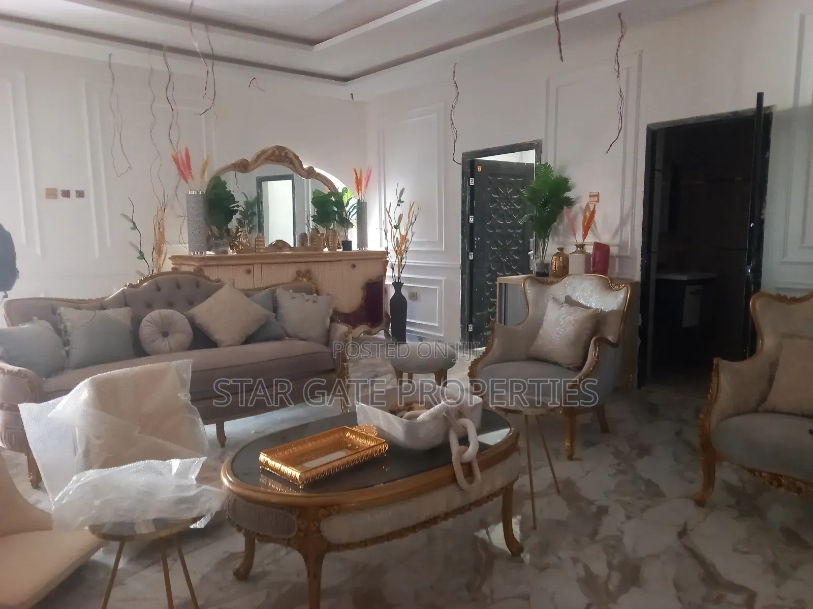 Furnished 8bdrm House in Atonsu Esereso, Kumasi Metropolitan for sale