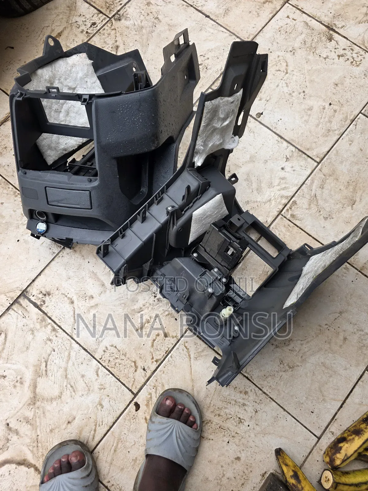 Toyota Voxy Inside Rubber Panels
