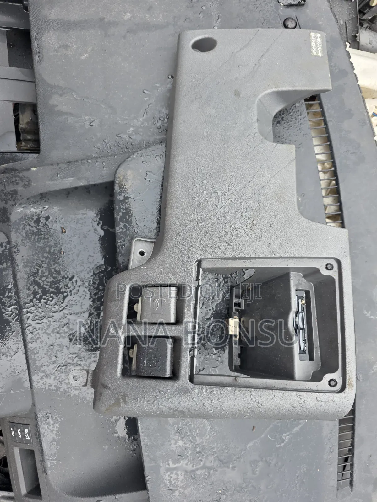 Toyota Voxy Inside Rubber Panels