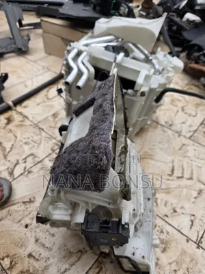Toyota Voxy Complete Evaporator
