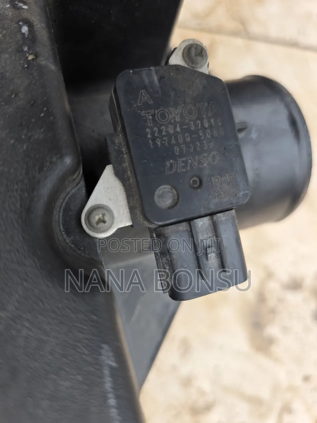 Toyota Voxy Airflow Meter and Case