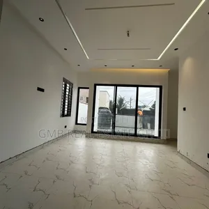 3bdrm House in Lakeside Estate for sale