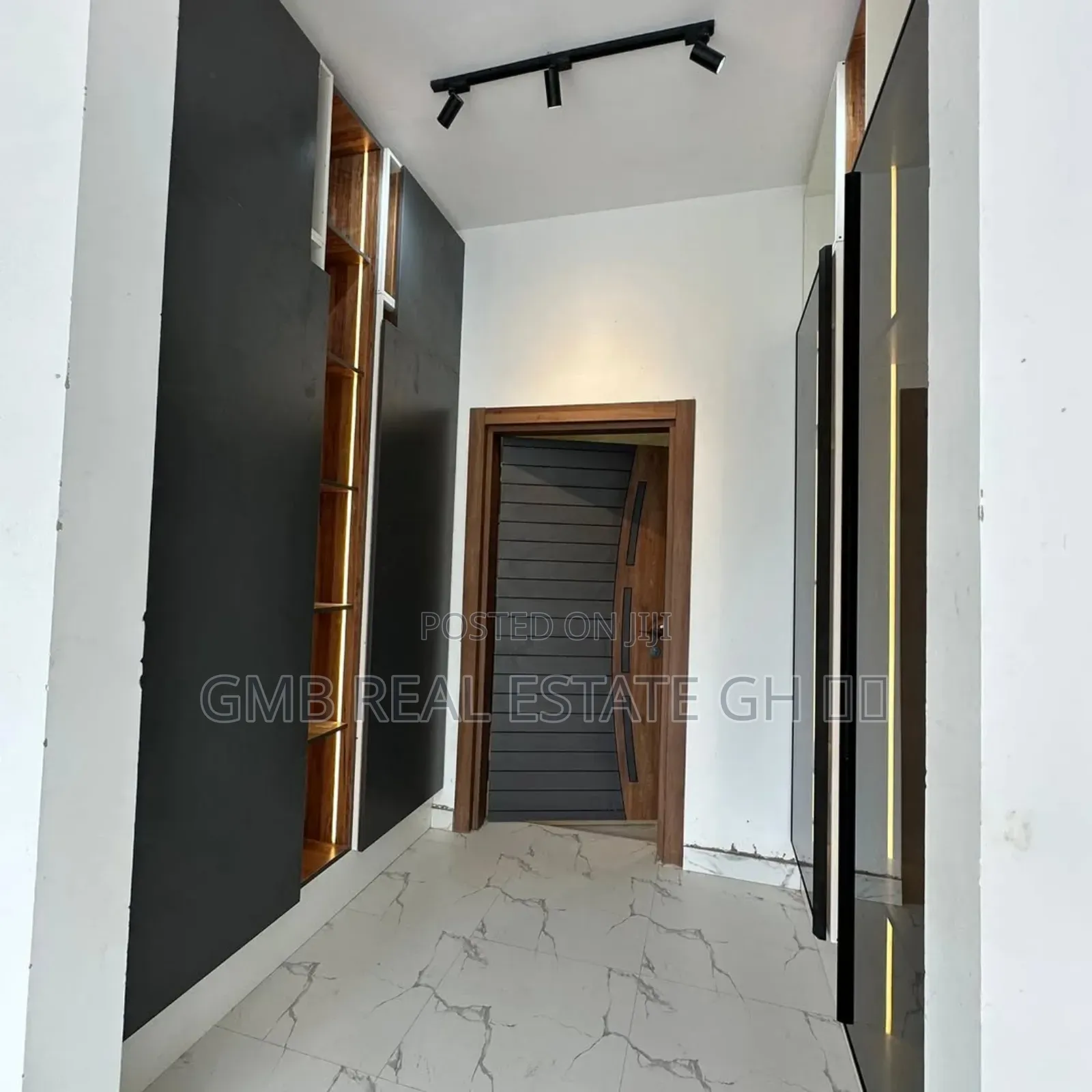 3bdrm House in Lakeside Estate for sale