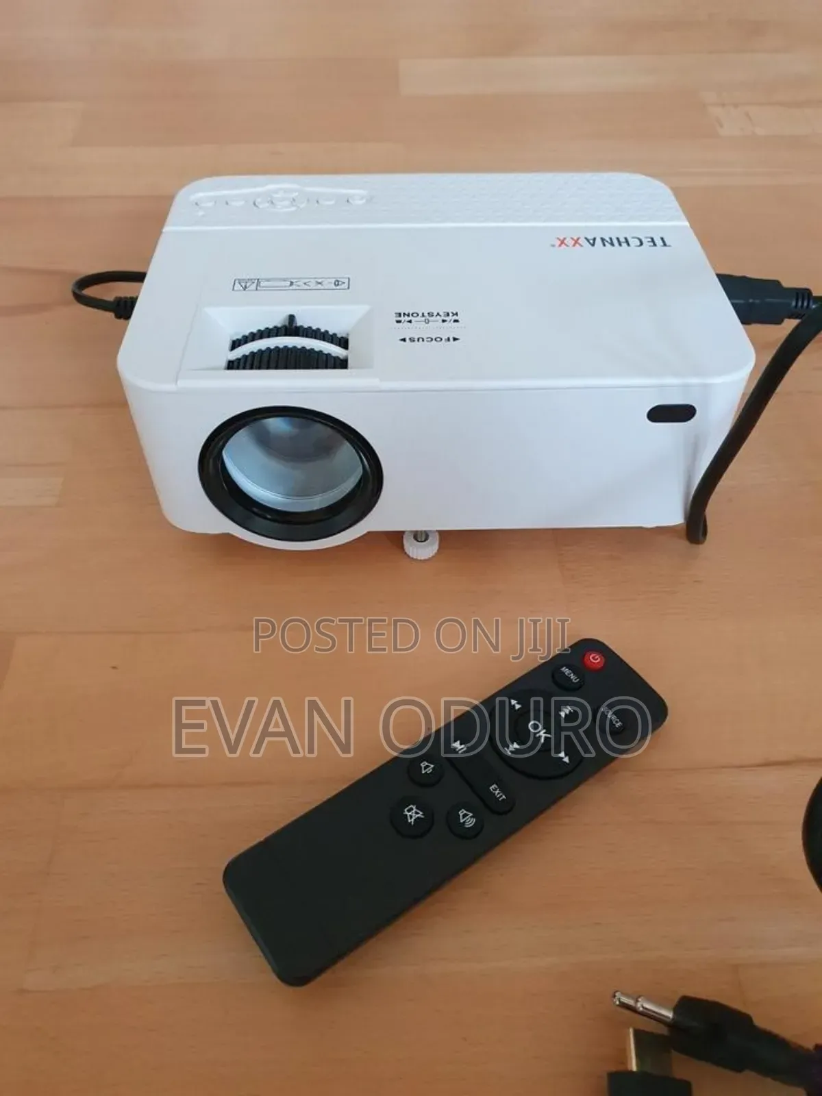 Powerful German Brand Projector Technaxx Mini Led Beamer Tx-113 New