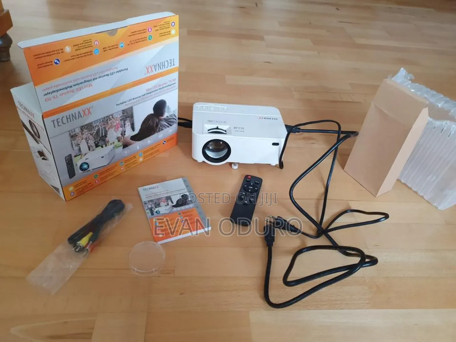 Powerful German Brand Projector Technaxx Mini Led Beamer Tx-113 New