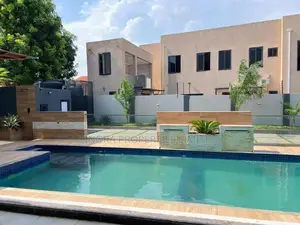 5bdrm Duplex in East Airport for sale