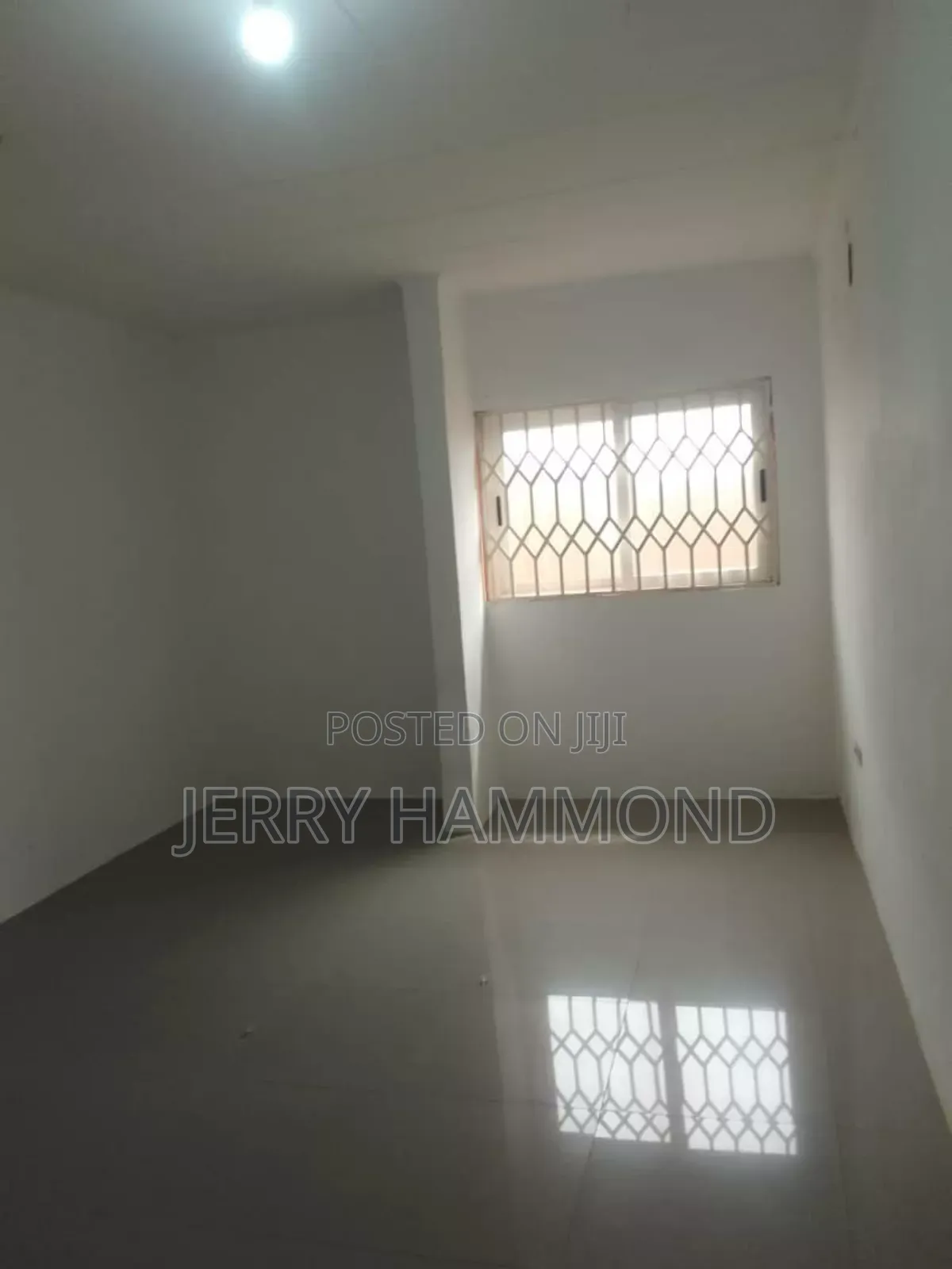 4bdrm House in Manet Estate  Inside, New Town for rent
