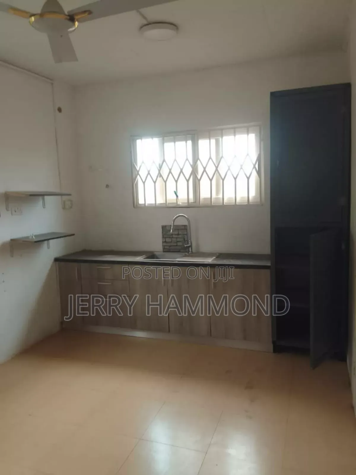 4bdrm House in Manet Estate  Inside, New Town for rent