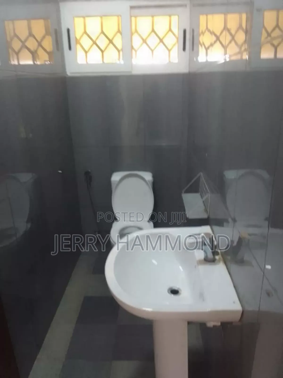 4bdrm House in Manet Estate  Inside, New Town for rent