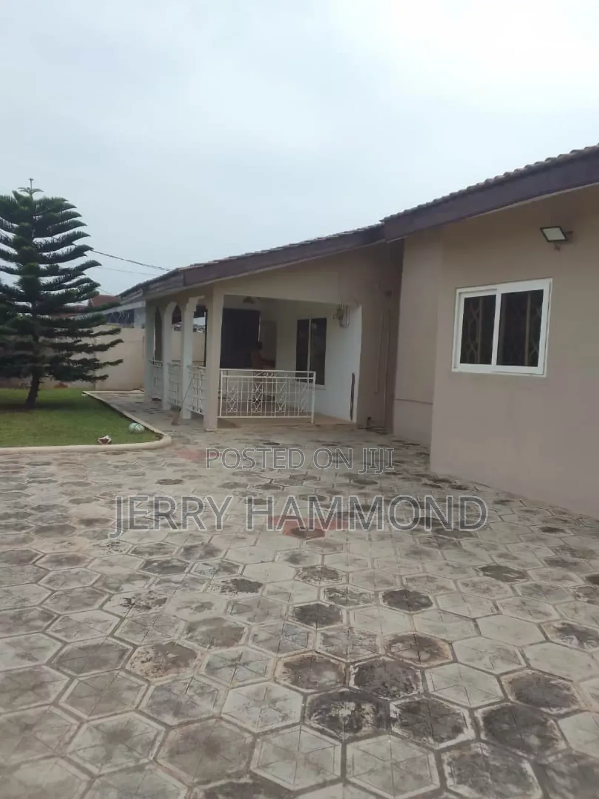 4bdrm House in Manet Estate  Inside, New Town for rent