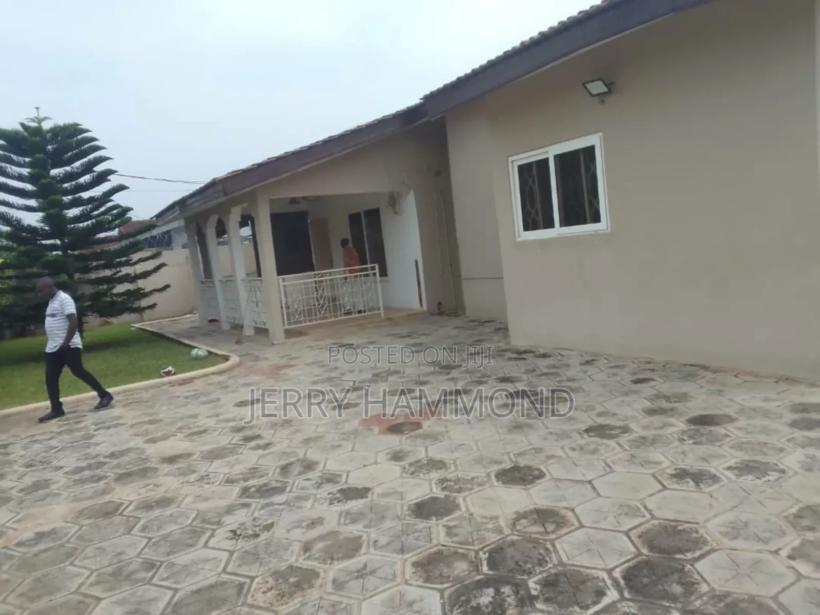 4bdrm House in Manet Estate  Inside, New Town for rent